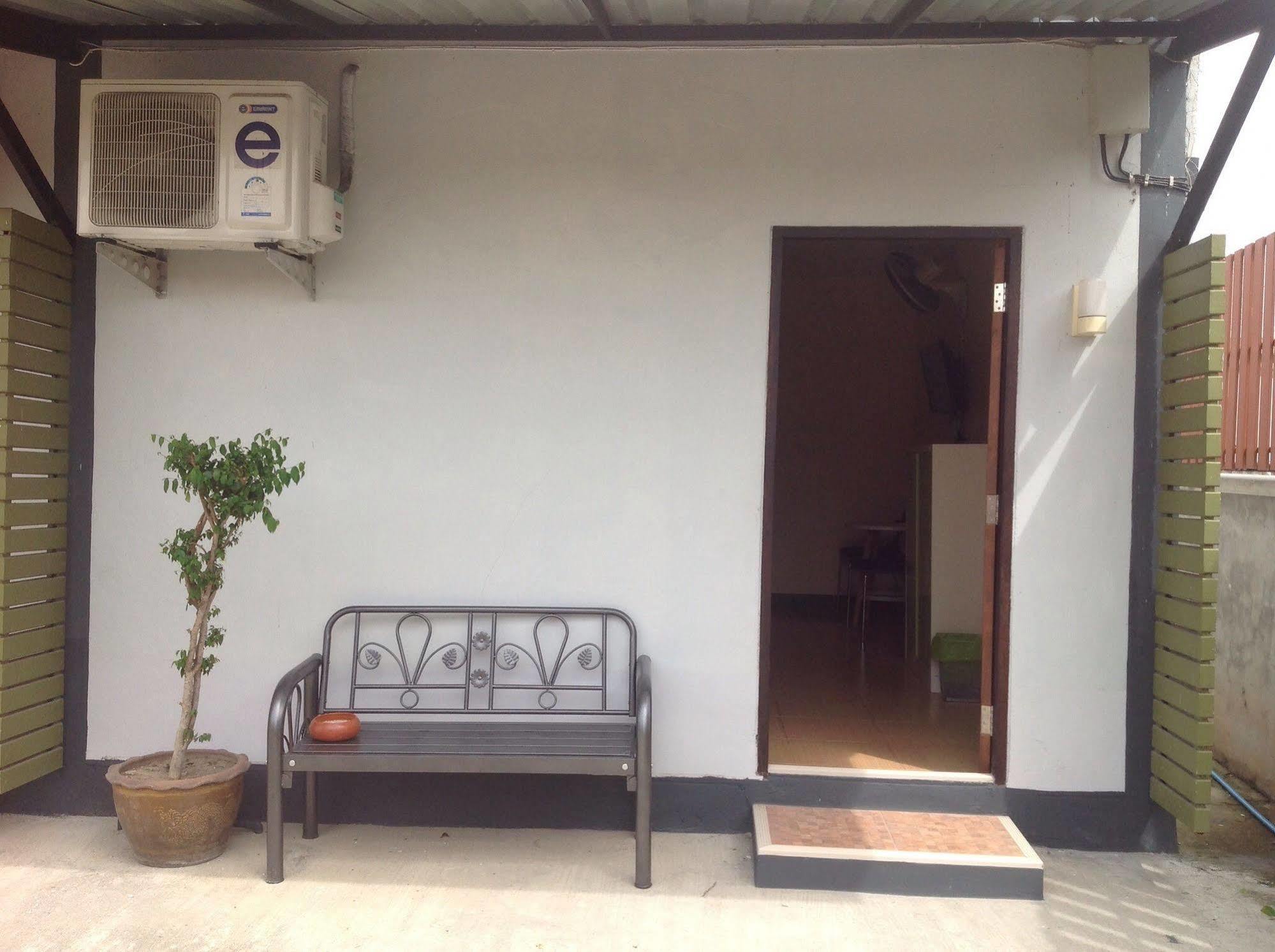 Kantana Apartment Hat Yai Buitenkant foto